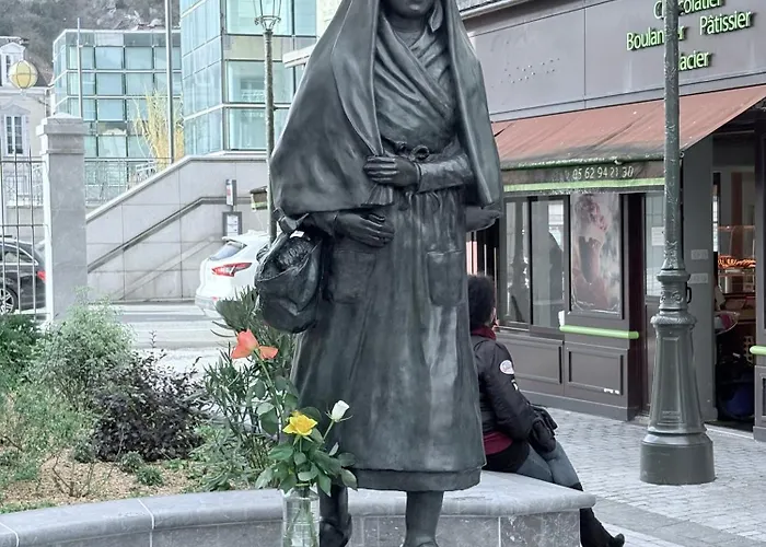Le Bleu Des Pyrénées Apartamento Lourdes